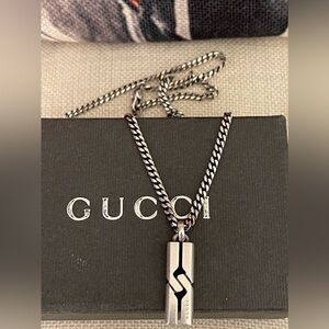 GUCCI INFINITY KNOT SS 925 NECKLACE UNISEX W/BOX 19”/18”